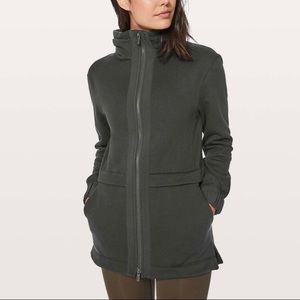 Lululemon light as warmth black size 6 jacket
